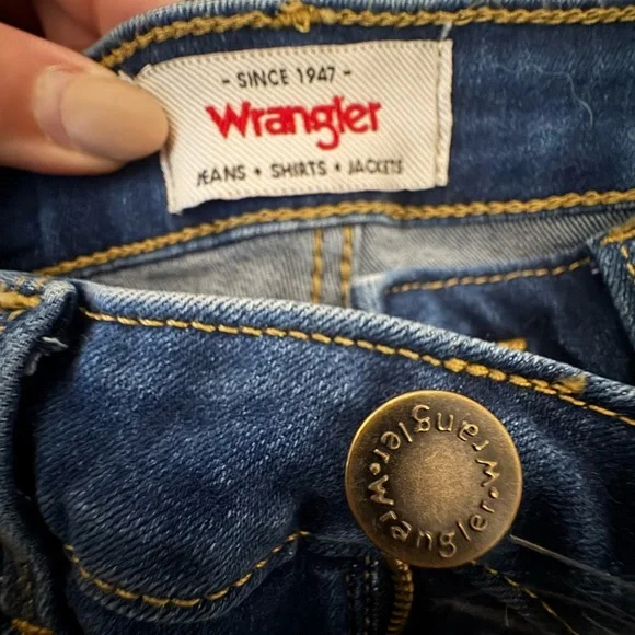 Wrangler Women's Classic Denim Jean Size 0 - Picture 2 of 3